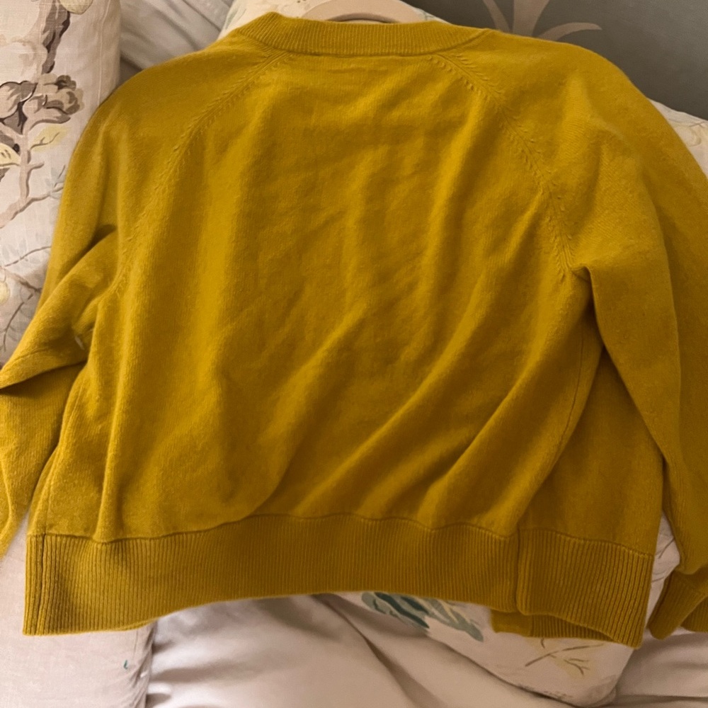 THE GREAT Mustard Cashmere Cardigan Size Small. - Picture 7 of 10